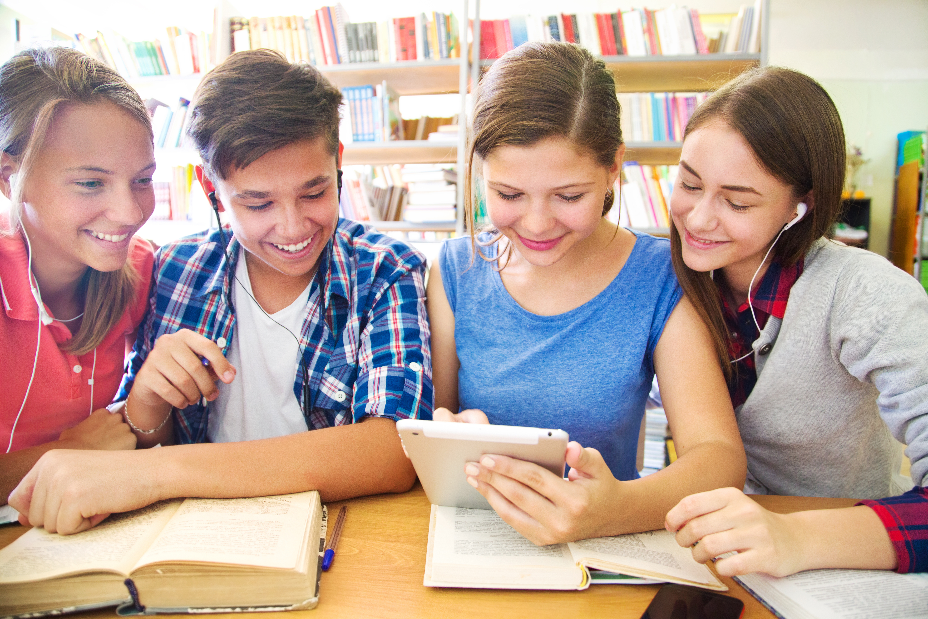 engaged students in classroom